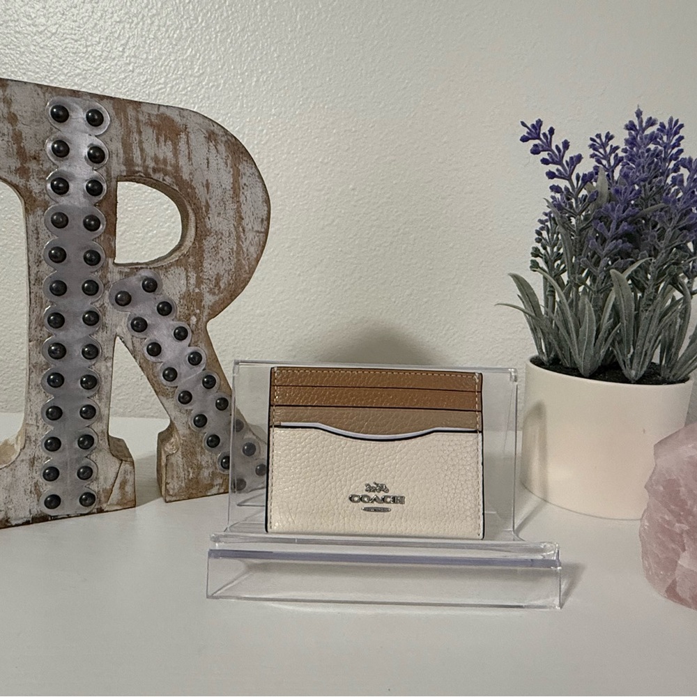 NWT Coach Tan and Cream Card Holder